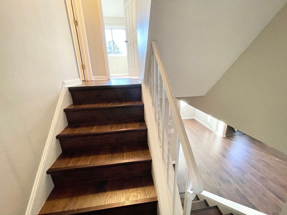 Foto principal - 3 Bed-1.5 Bath Condo In Avon Lake