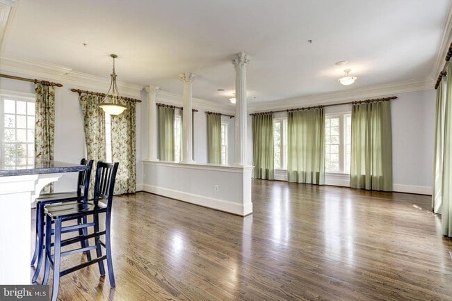 Foto del edificio - 7233 Addington Dr