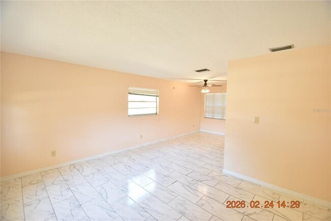 Foto del edificio - 5028 16th St