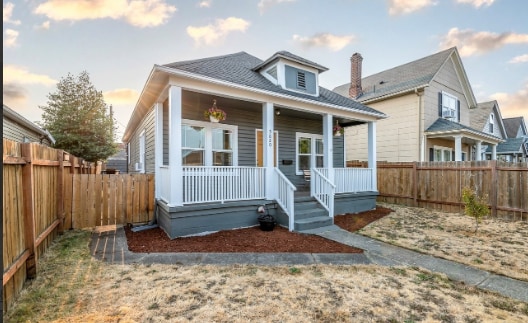 Foto del edificio - 5820 S Montgomery St