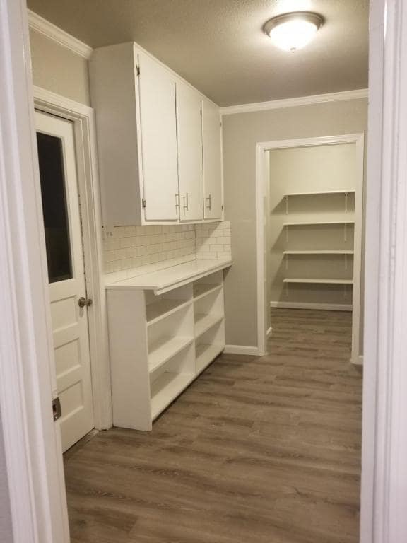 Building Photo - 1932 W Decker Ave