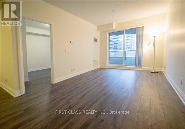 Photo du bâtiment - B-8228-8228 Birchmount Rd