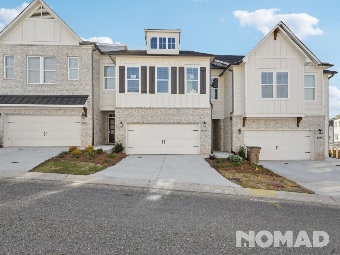 Foto principal - New construction 4 Bedroom Townhome in Cum...