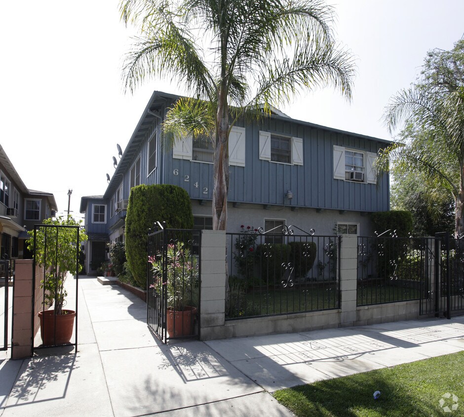 Primary Photo - 6242 Beck Ave