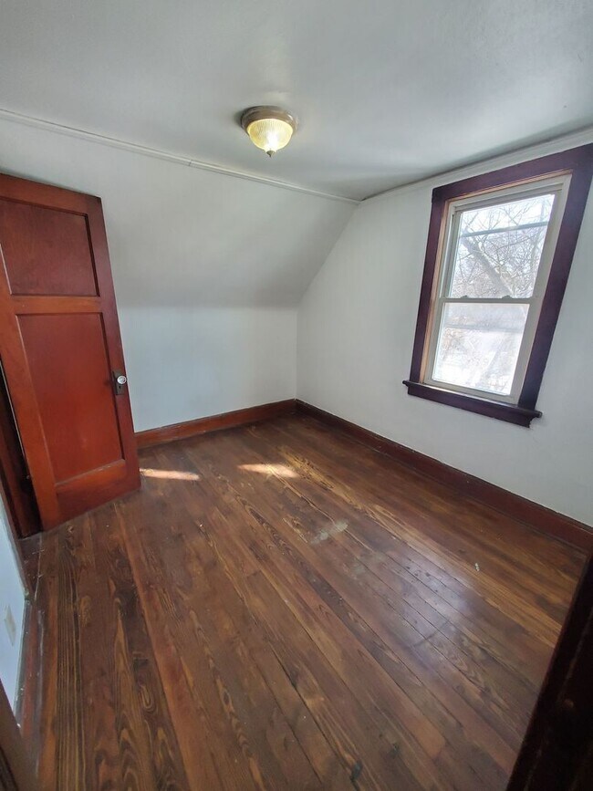 Building Photo - 3216 N Achilles St