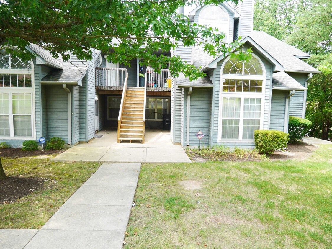 Foto principal - Two Bedroom, Two Full Bathroom Condo- Belt...
