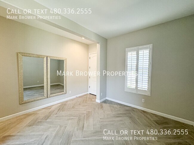 Building Photo - 6641 E Villa Rita Dr
