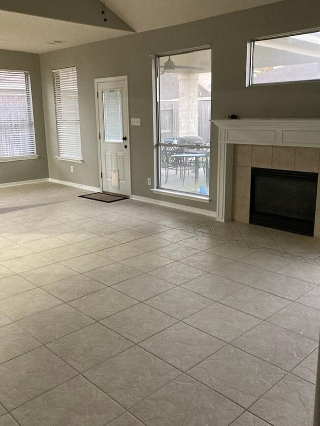 Foto del edificio - 2322 Trotter Dr