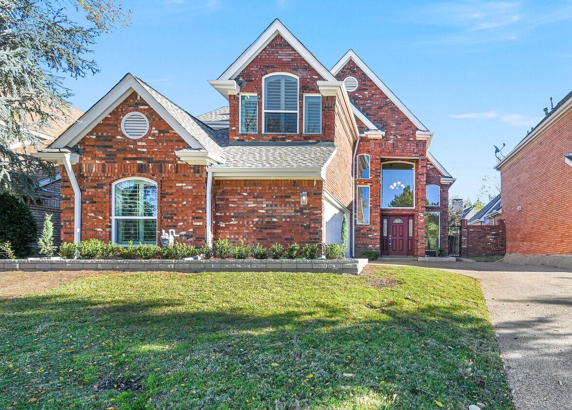 Foto principal - Gorgeous 3 Bedroom 2.5 Bathroom Home in Ha...