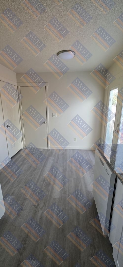Foto del edificio - Available now! View Today by calling Rentl...