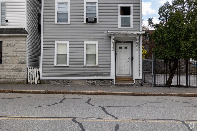 420 Broadway St Lowell, MA - 420 Broadway St