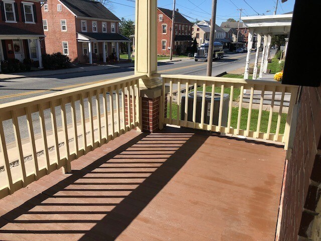 Foto del edificio - 1359 W Main St