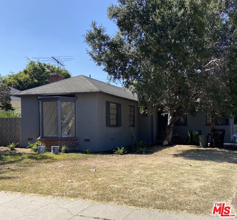 Foto principal - 2158 W 26th Pl