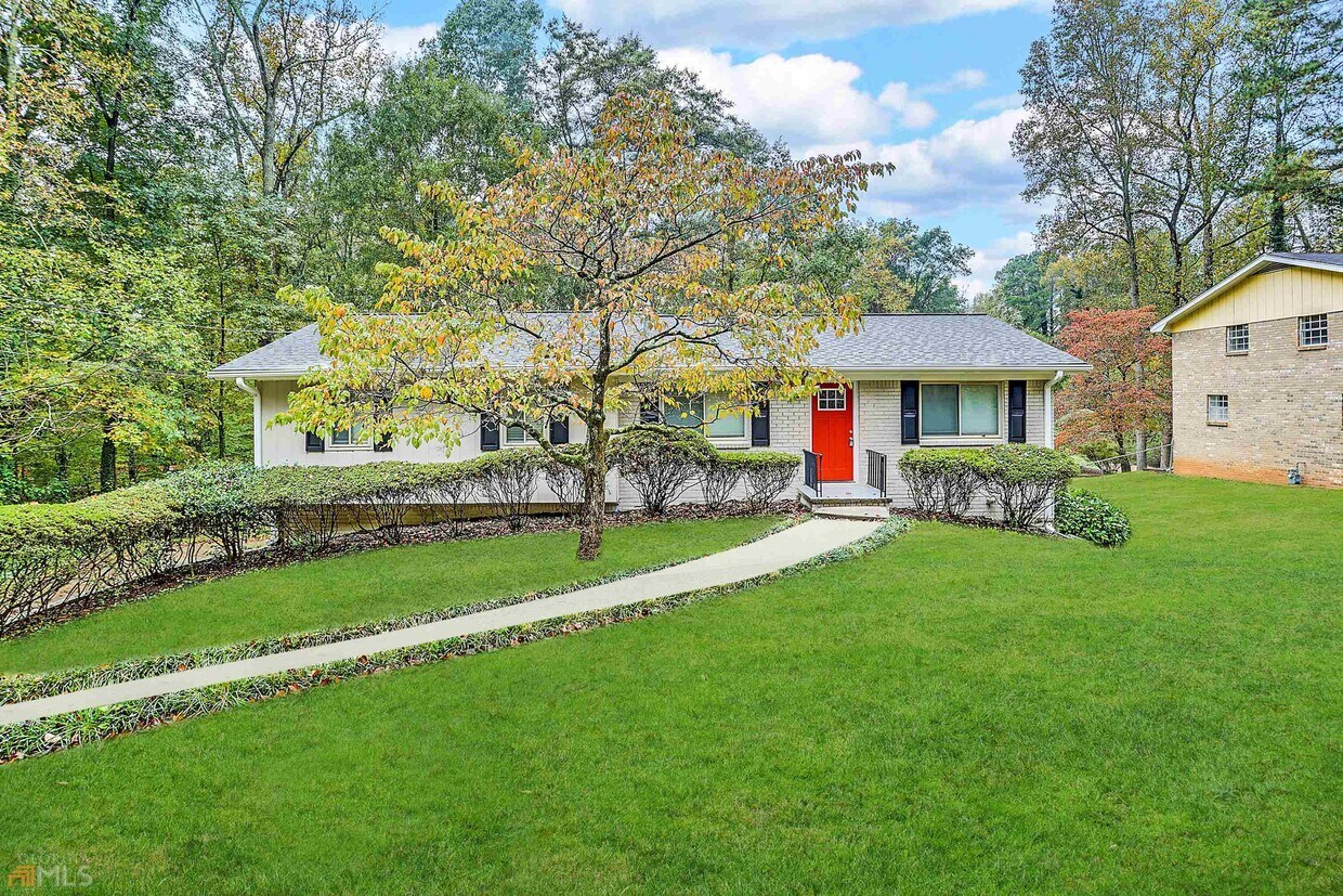 Foto principal - 4323 Autumn Hill Dr