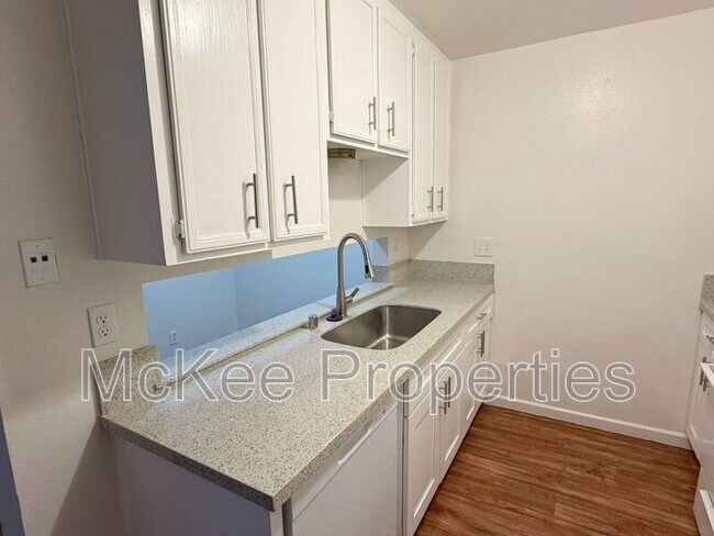Foto del edificio - 3028 Juniper St