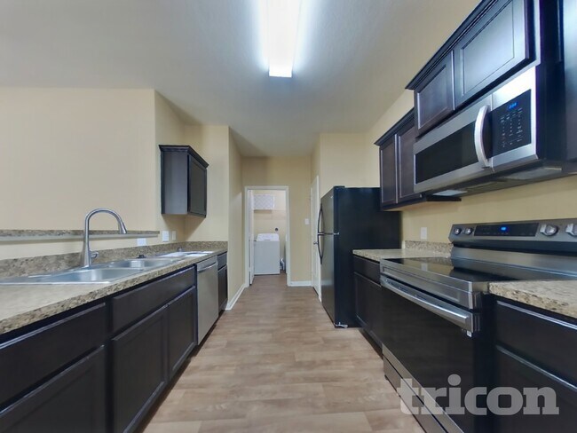 Foto del edificio - 2063 Sweet Lilac Dr