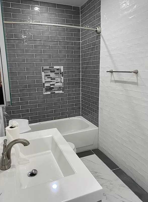 Bathroom - 213 Sumpter St
