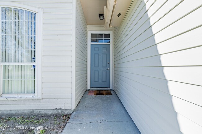 Building Photo - 432 Rolling Rock Ct