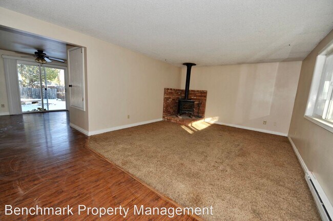 Building Photo - 5 br, 2.5 bath House - 609 W. Linden Ave