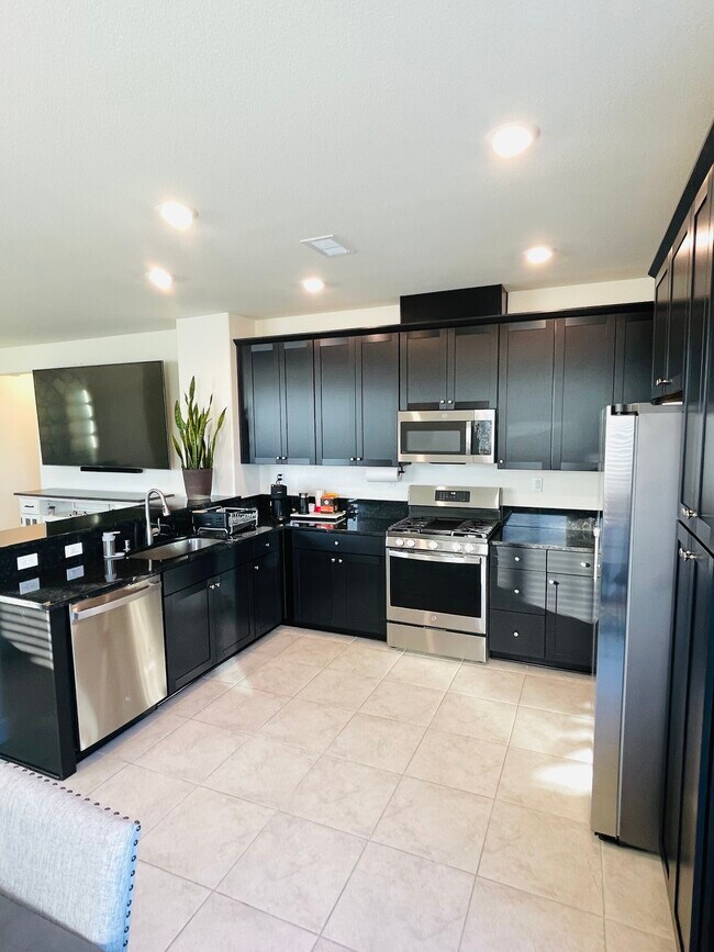 Building Photo - 6924 White River Wy