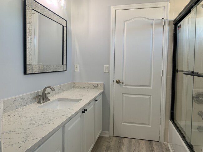 Foto del edificio - 673 Key West Condominium