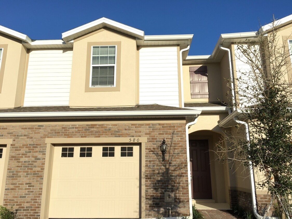 Primary Photo - 3 bedroom, 2.5 bathrom townhome in Oviedo