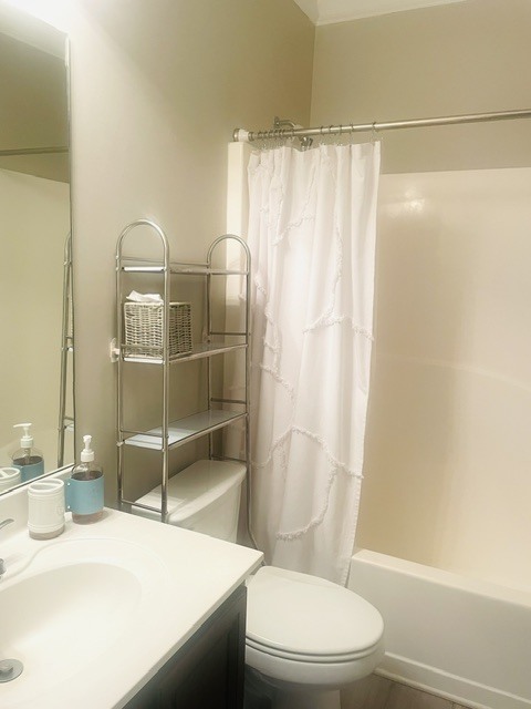 Baño privado - 2677 Muskeg Ct SW