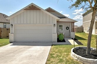 Building Photo - 126 Silktassel Way