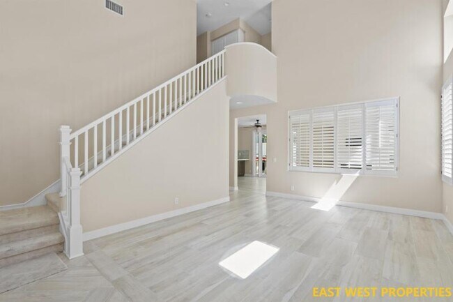 Building Photo - 12844 Maxwell Drive