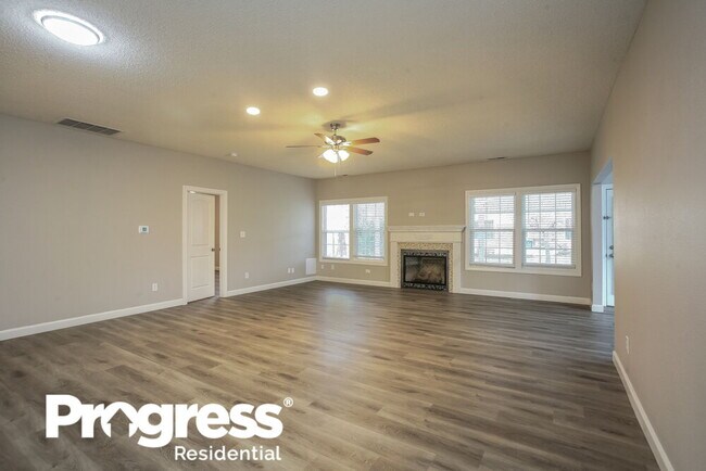Foto del edificio - 19568 Landrum Cir