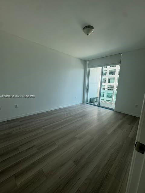 Building Photo - 950 Brickell Bay Dr