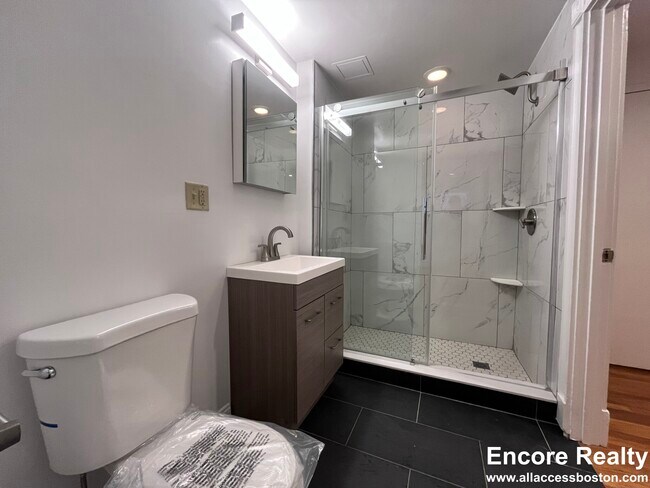 Foto del edificio - 195 Commonwealth Ave