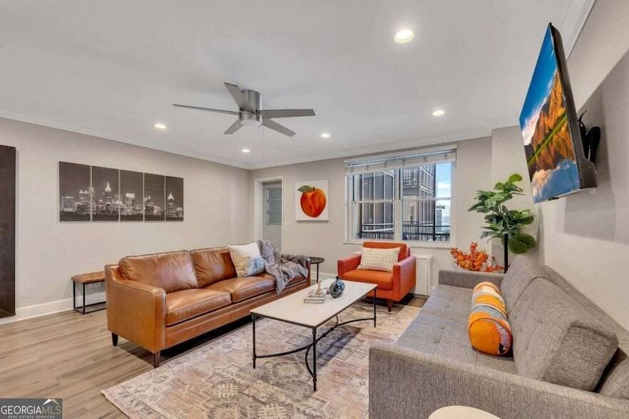 Foto principal - 300 Peachtree St NE