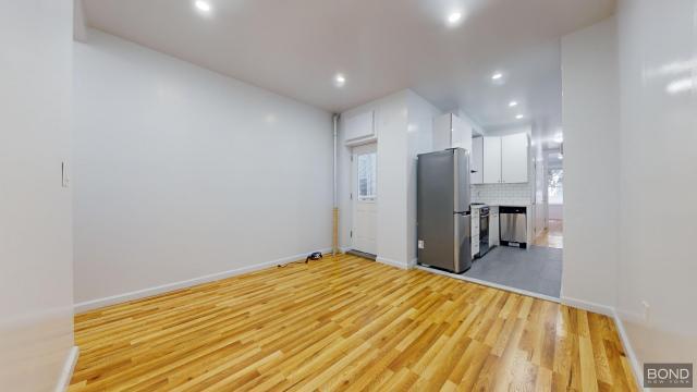 Building Photo - 2 bedroom in Brooklyn NY 11222