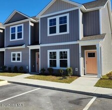 Building Photo - 177 Loren Rd