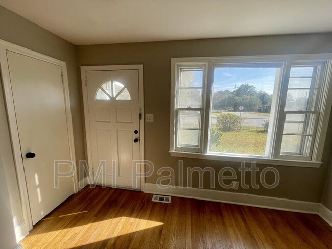 Foto del edificio - 1215 Chevis St