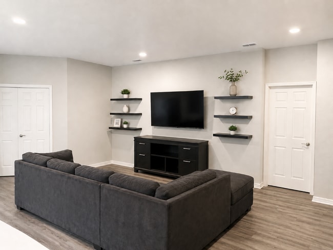 Building Photo - 35271 Crescent Creek Dr