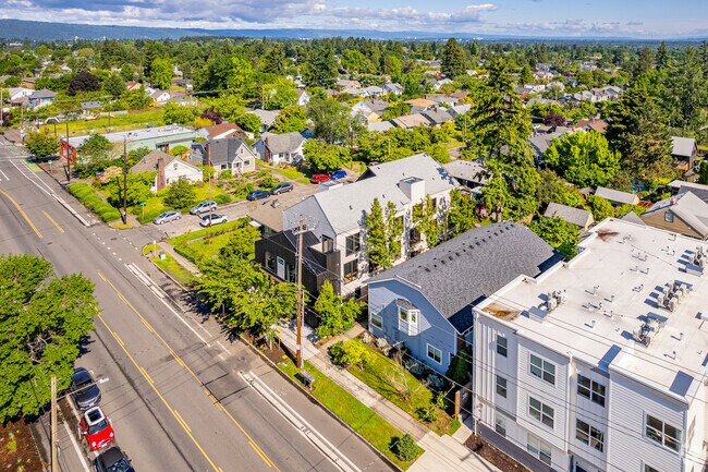 Vista aérea - 1825 N Rosa Parks Way
