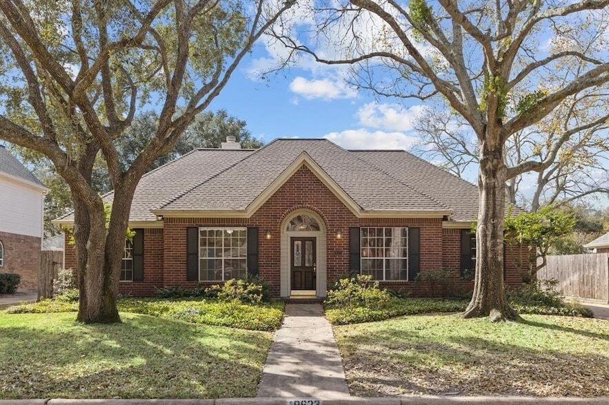 Photo - 19623 Mills Meadow Lane Unit