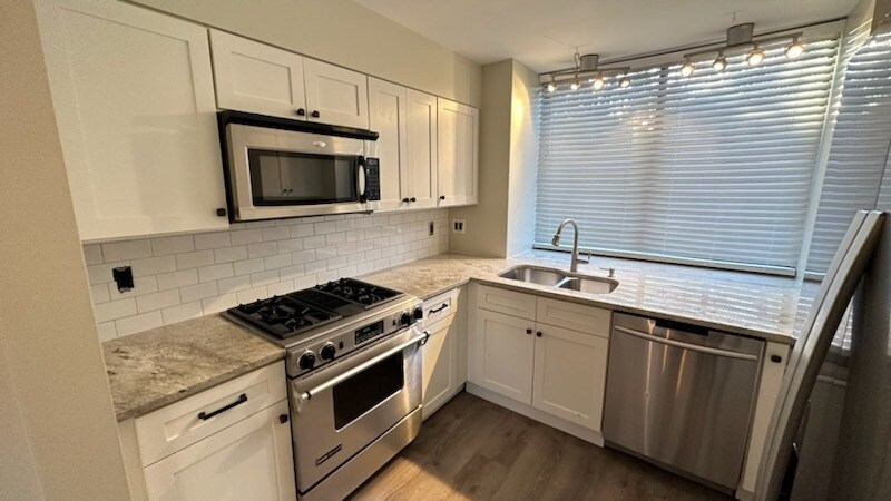 Foto principal - 777 Charles Allen Dr NE