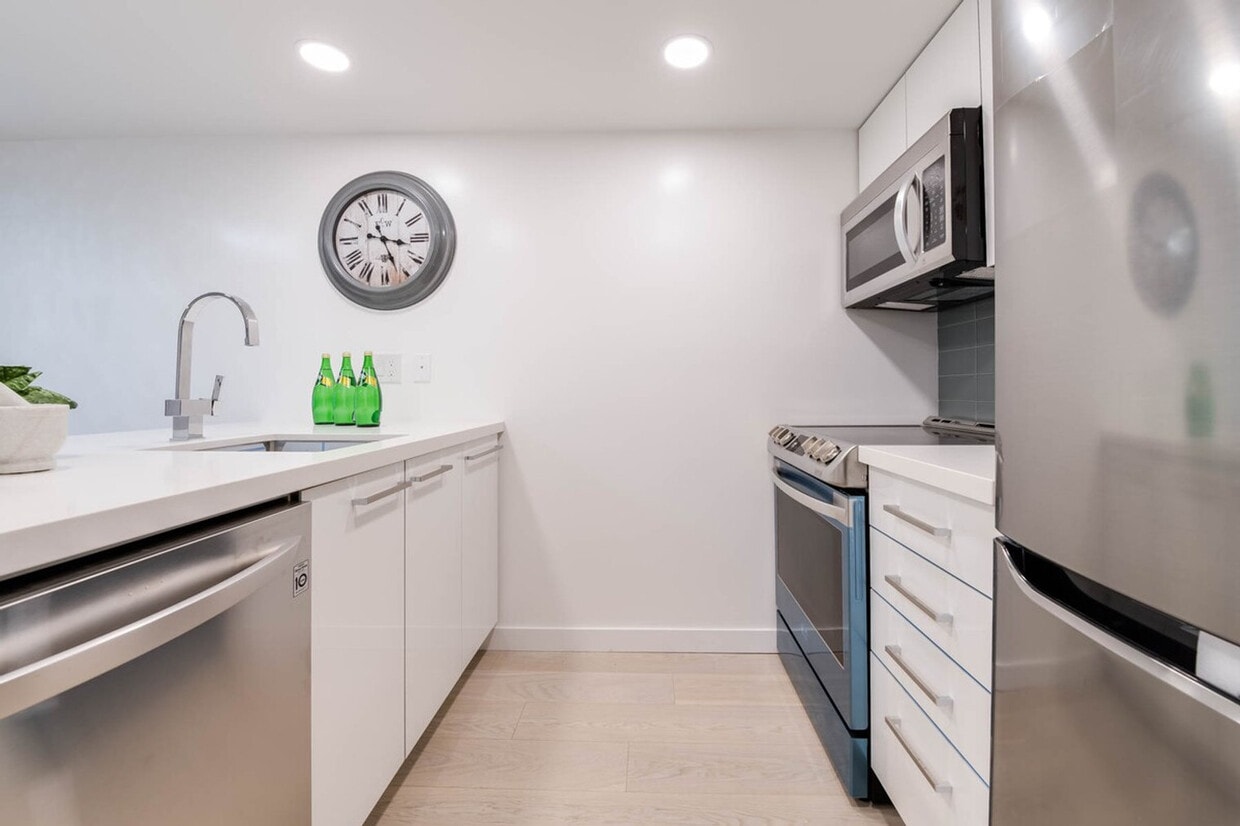 Photo principale - 912 Beach Ave