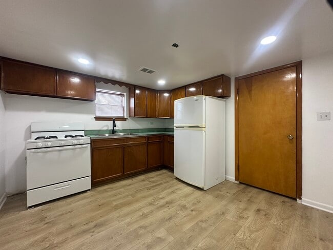 Foto del edificio - 3000 N Austin Ave