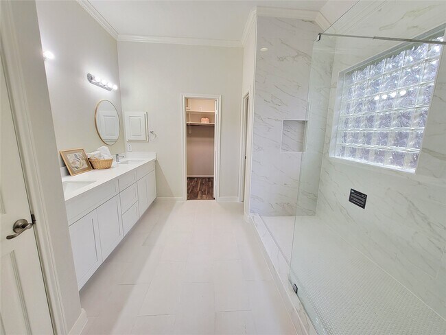 Foto del edificio - 4727 Tremont Glen Ln