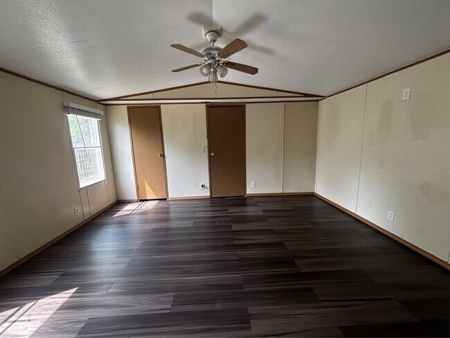 Building Photo - 508 Smith Hill Rd