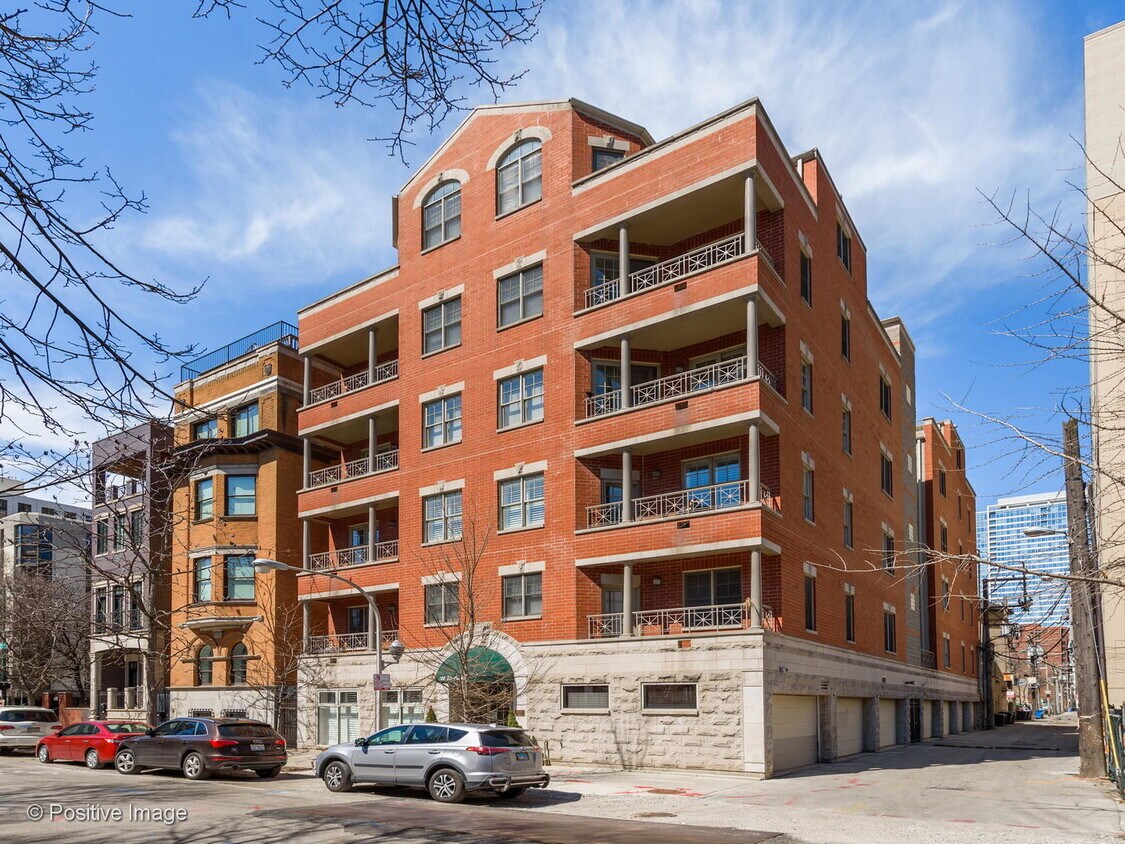 120 W Oak St Unit 5D, Chicago, IL 60610 Apartments in Chicago, IL
