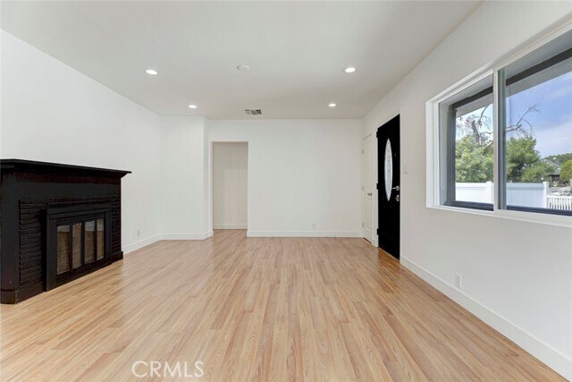 Foto del edificio - 7737 Case Ave