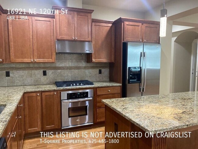 Building Photo - $500 OFF Your First Month's Rent! Just in ...