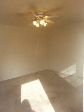 Building Photo - 14 Cameron Rd