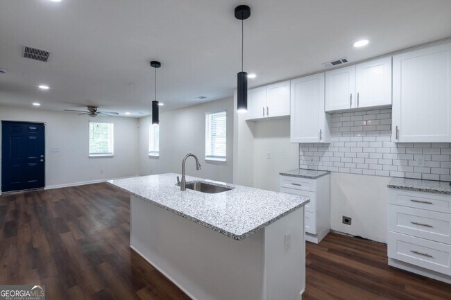 Foto del edificio - 450 Paines Ave NW