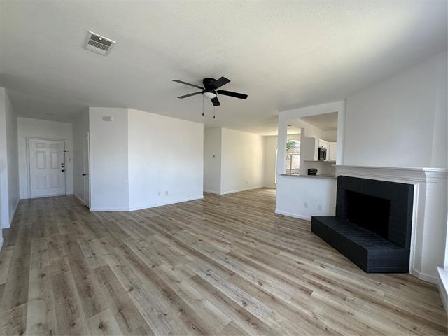 Foto del edificio - 6707 Stone Branch Dr